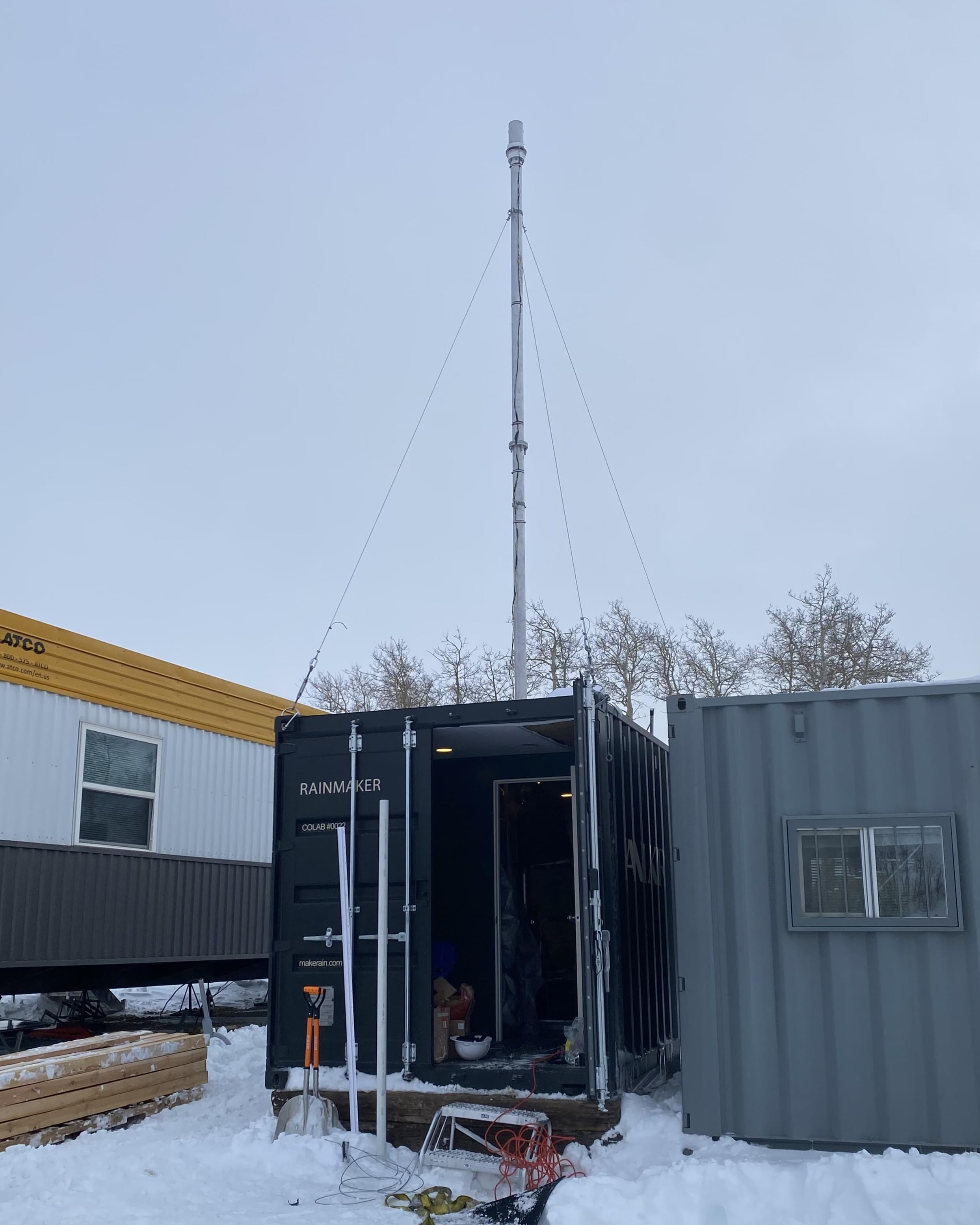 Finished inlet above the roof (commissioned state)