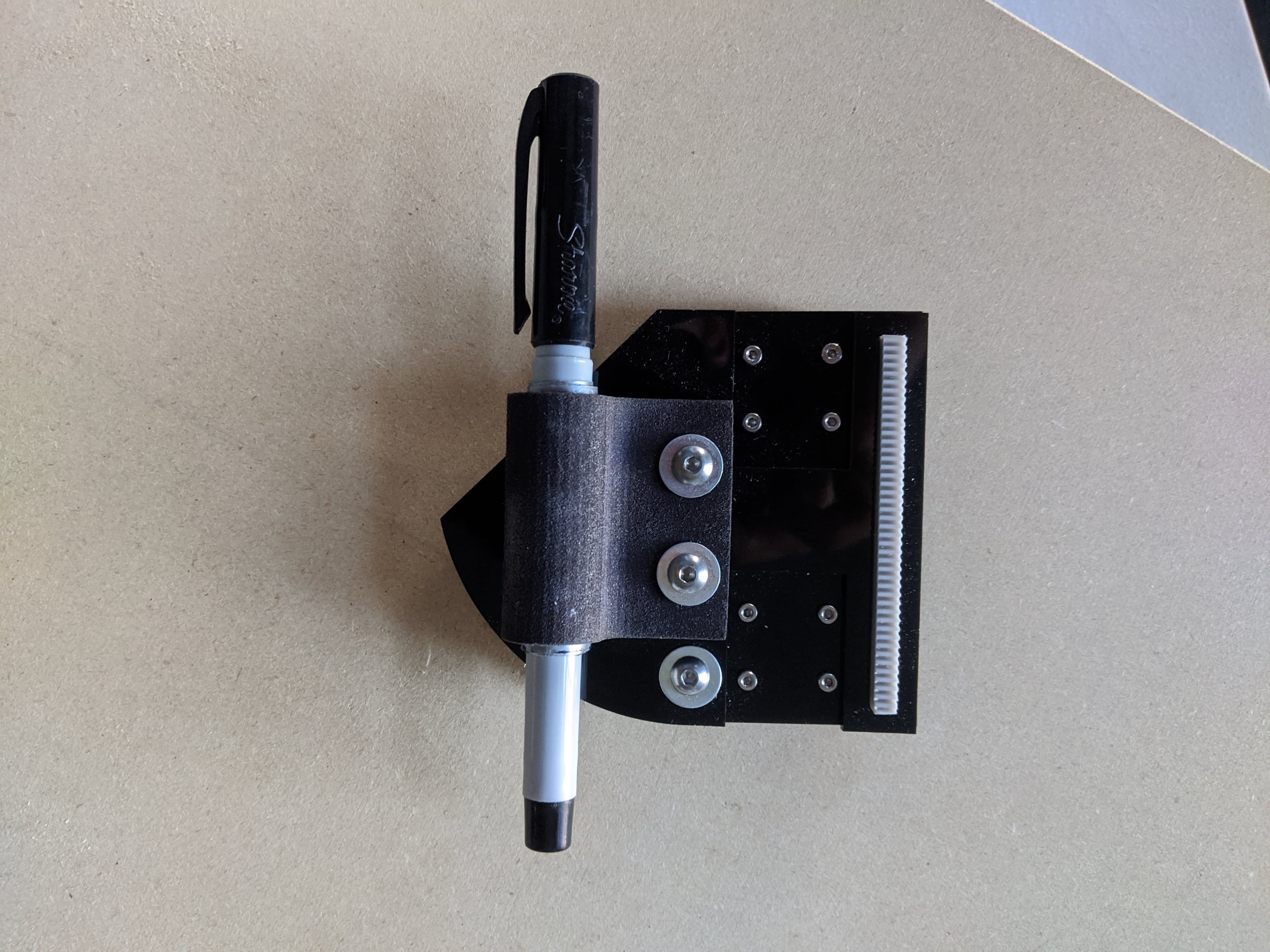 Custom pen holder photo showing straight orientation